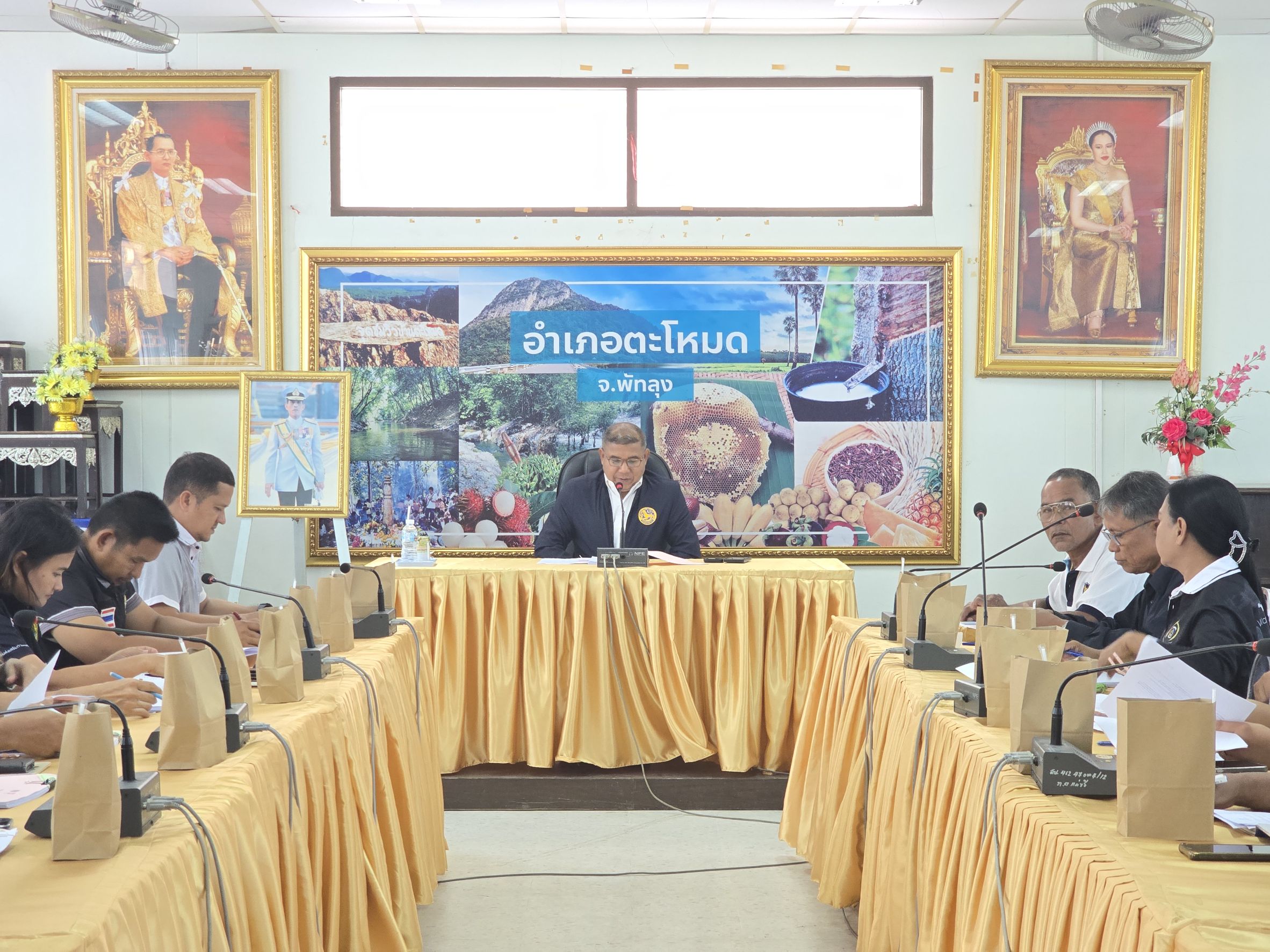 พช.ตะโหมด จัดประชุมคณะอนุกรรมการกลั่นกรองและติดตามการดำเนินงานกองทุนพัฒนาบทบาทสตรีอำเภอตะโหมด ครั้งที่ 3/2569