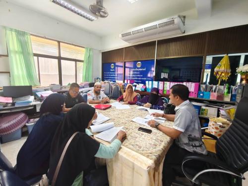 พช.ตะโหมด สนับสนุนการดำเนินงานโครงการ กข.คจ. ให้สามารถบริหารจัดการเงินทุนได้อย่างมีประสิทธิภาพ